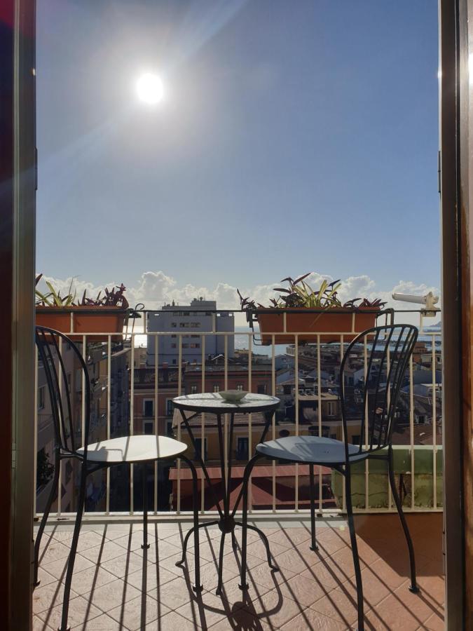 Bed and Breakfast Oasi Al Centro Con Parcheggio Салерно Экстерьер фото